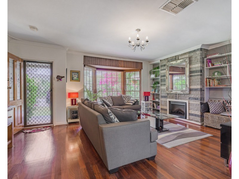 11 Mahara Road, Kelmscott WA 6111