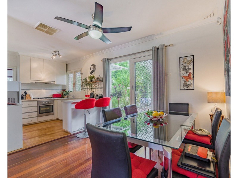 11 Mahara Road, Kelmscott WA 6111