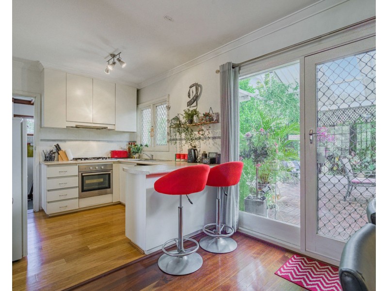 11 Mahara Road, Kelmscott WA 6111