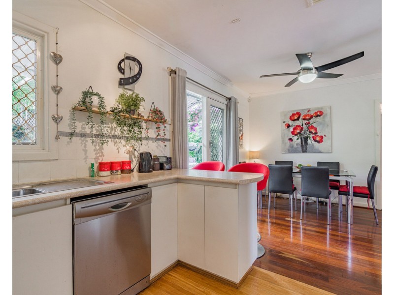 11 Mahara Road, Kelmscott WA 6111