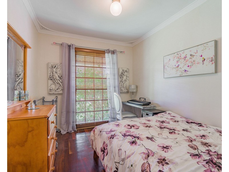 11 Mahara Road, Kelmscott WA 6111