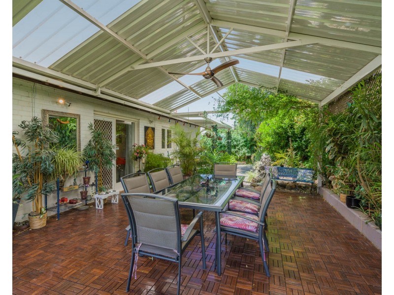 11 Mahara Road, Kelmscott WA 6111