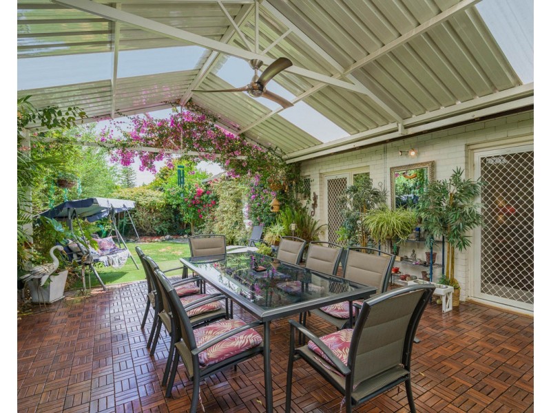 11 Mahara Road, Kelmscott WA 6111