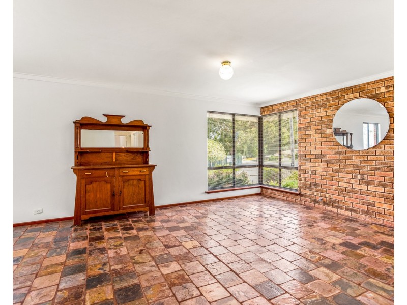 51 Bursaria Crescent, Ferndale WA 6148