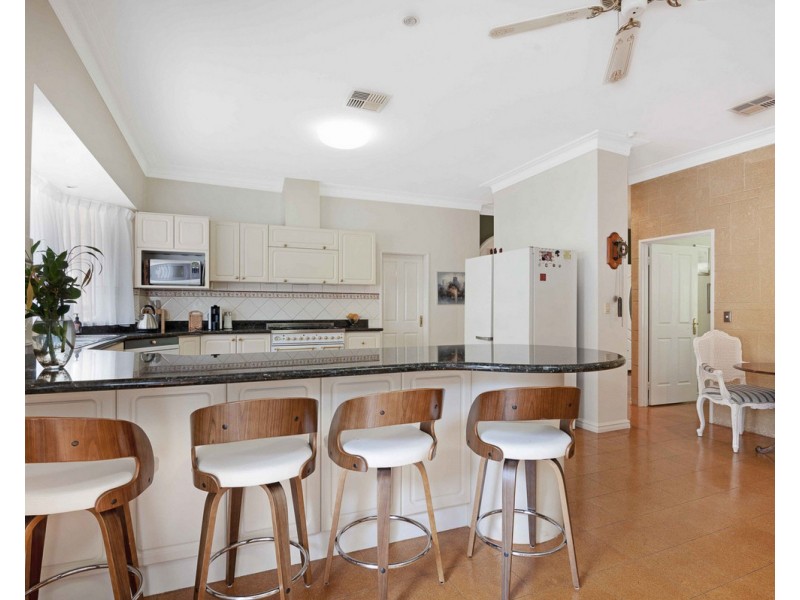 292 Albany Highway, Bedfordale WA 6112