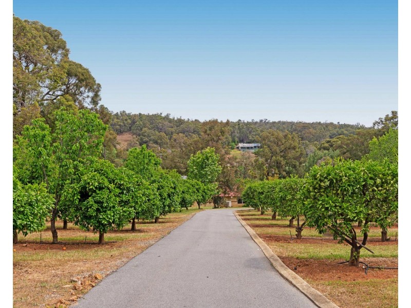 292 Albany Highway, Bedfordale WA 6112