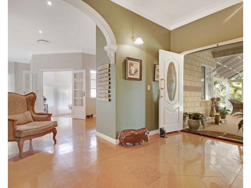 292 Albany Highway, Bedfordale WA 6112