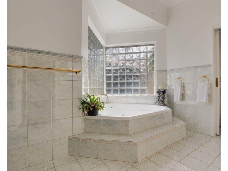 292 Albany Highway, Bedfordale WA 6112