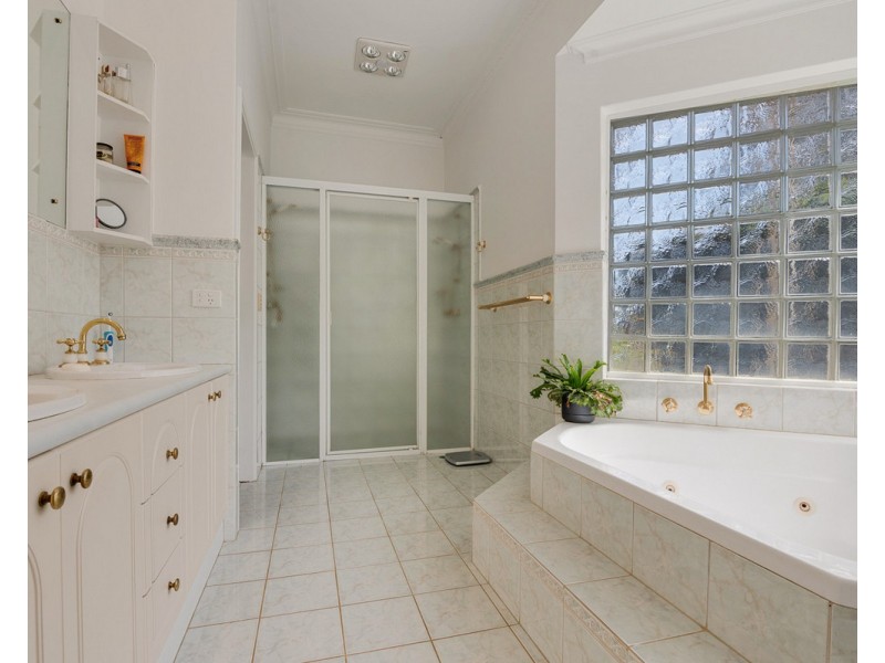 292 Albany Highway, Bedfordale WA 6112