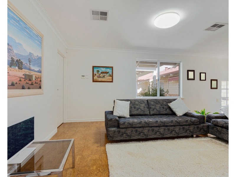 292 Albany Highway, Bedfordale WA 6112