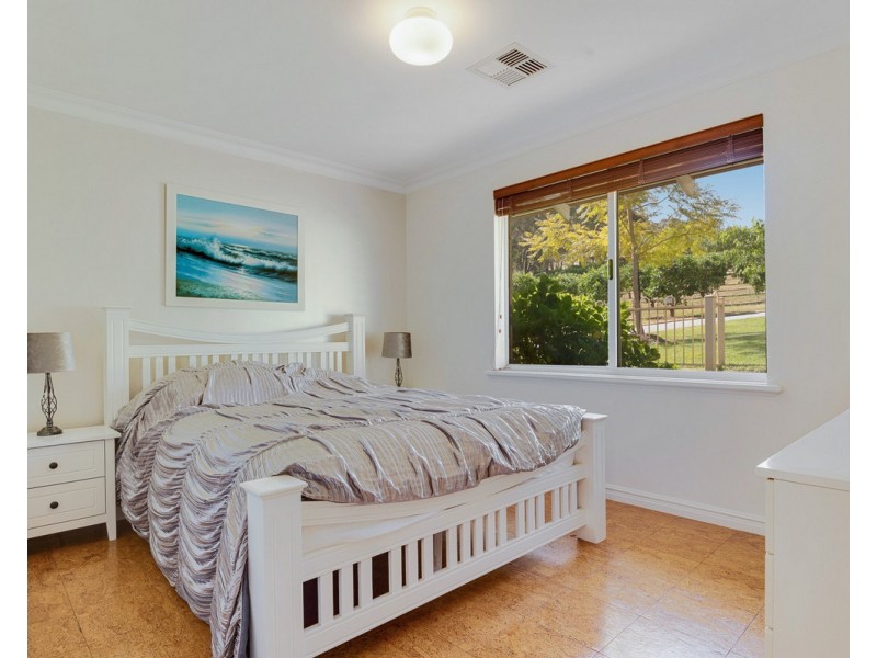 292 Albany Highway, Bedfordale WA 6112