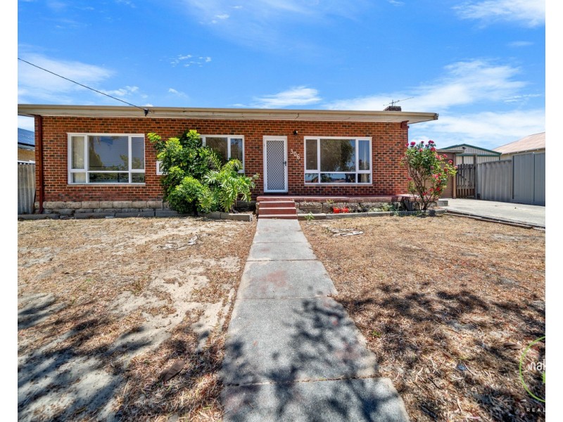 306 Wharf Street, Queens Park WA 6107