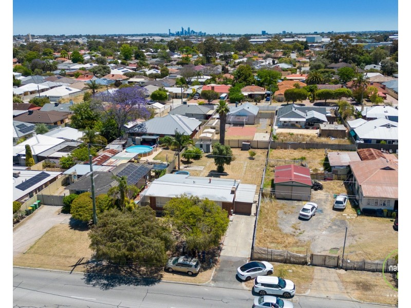 306 Wharf Street, Queens Park WA 6107