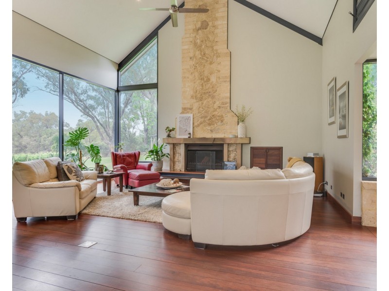 922 Eighty Road, Baldivis WA 6171