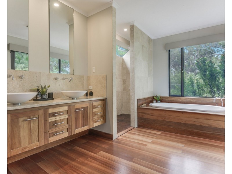 922 Eighty Road, Baldivis WA 6171