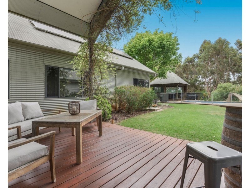 922 Eighty Road, Baldivis WA 6171