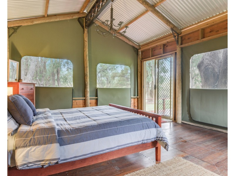 922 Eighty Road, Baldivis WA 6171