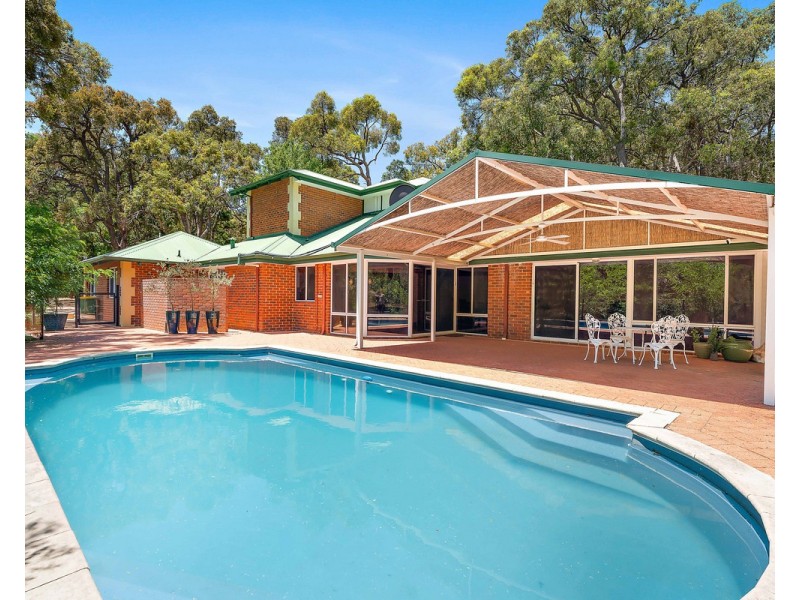 1 Sophia Grove, Roleystone WA 6111