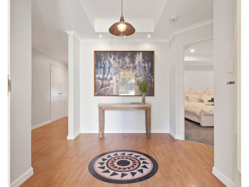 17 Dumas Drive, Bedfordale WA 6112