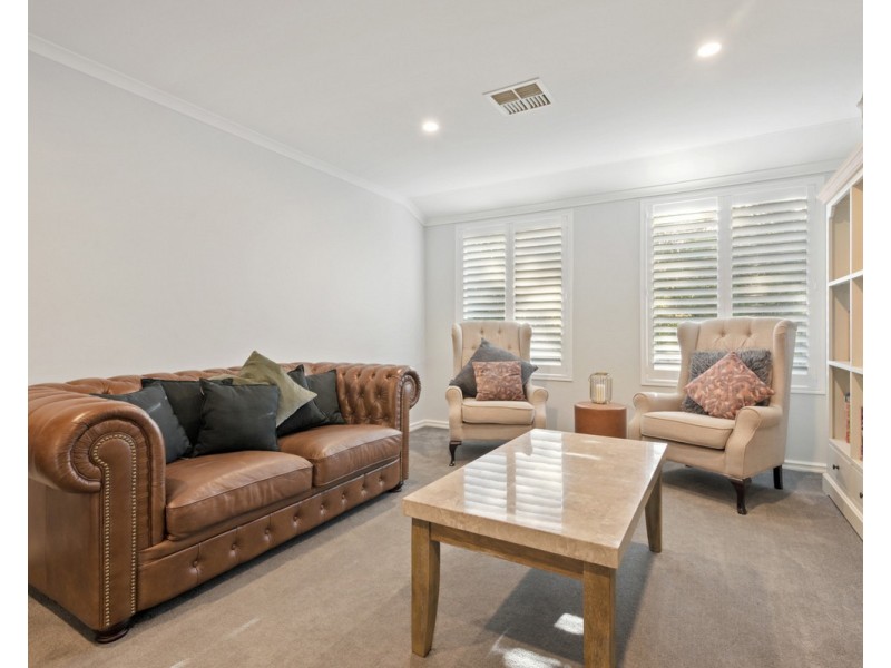 17 Dumas Drive, Bedfordale WA 6112