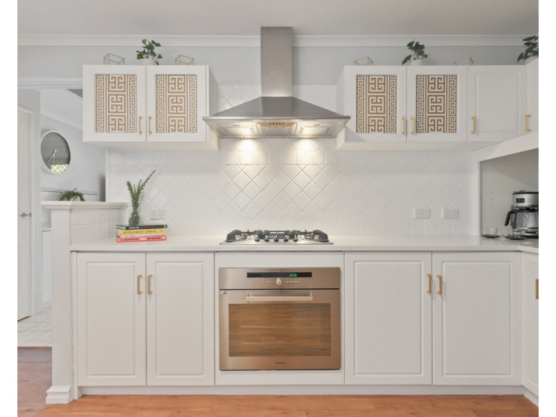 17 Dumas Drive, Bedfordale WA 6112