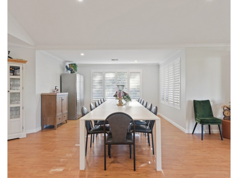 17 Dumas Drive, Bedfordale WA 6112