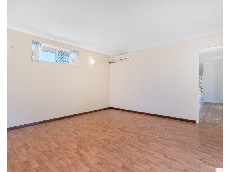 6 Chamberlain Way, Armadale WA 6112