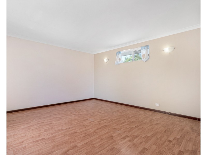 6 Chamberlain Way, Armadale WA 6112