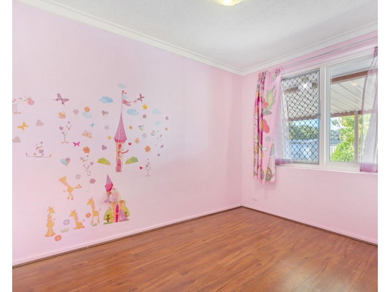 6 Chamberlain Way, Armadale WA 6112