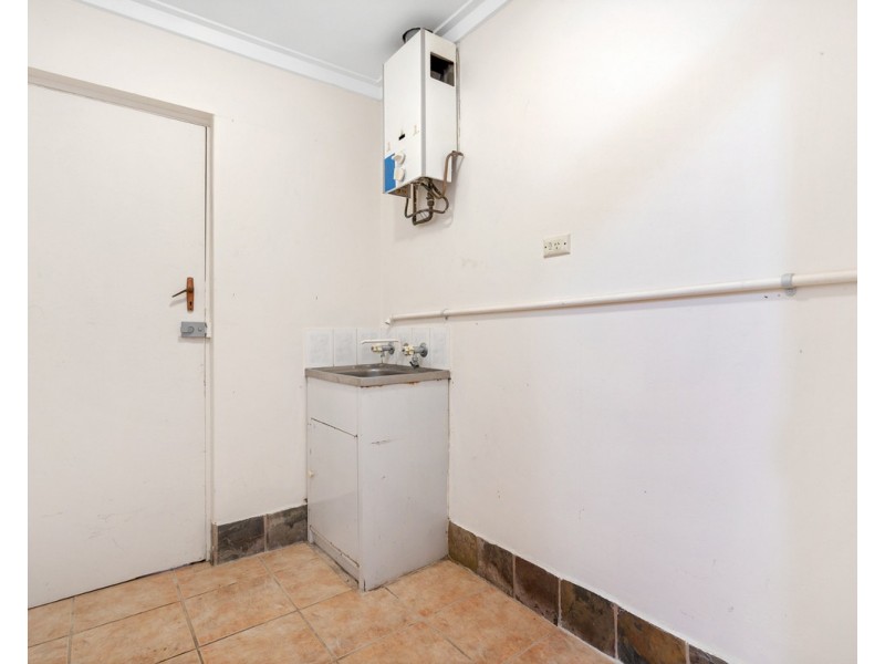 6 Chamberlain Way, Armadale WA 6112