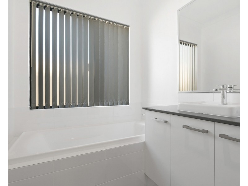 17 Vistula Terrace, Kelmscott WA 6111