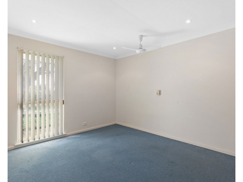 19 Vistula Terrace, Kelmscott WA 6111