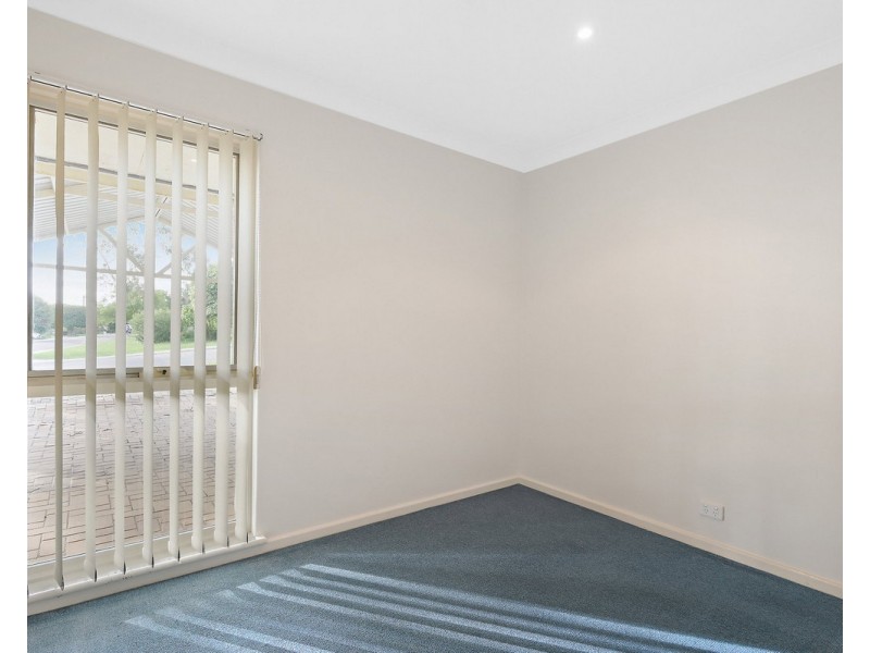 19 Vistula Terrace, Kelmscott WA 6111