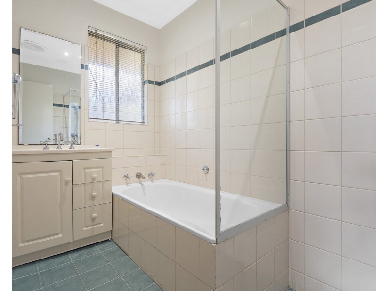 19 Vistula Terrace, Kelmscott WA 6111