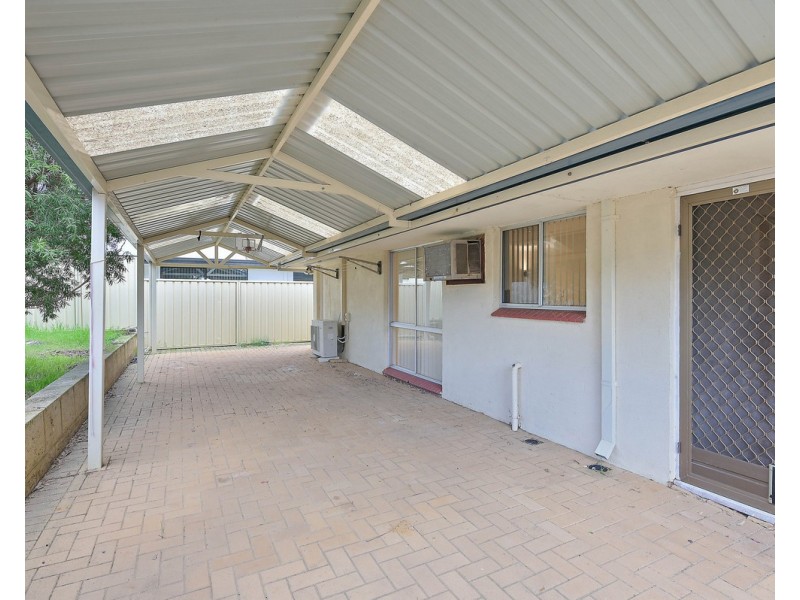 19 Vistula Terrace, Kelmscott WA 6111