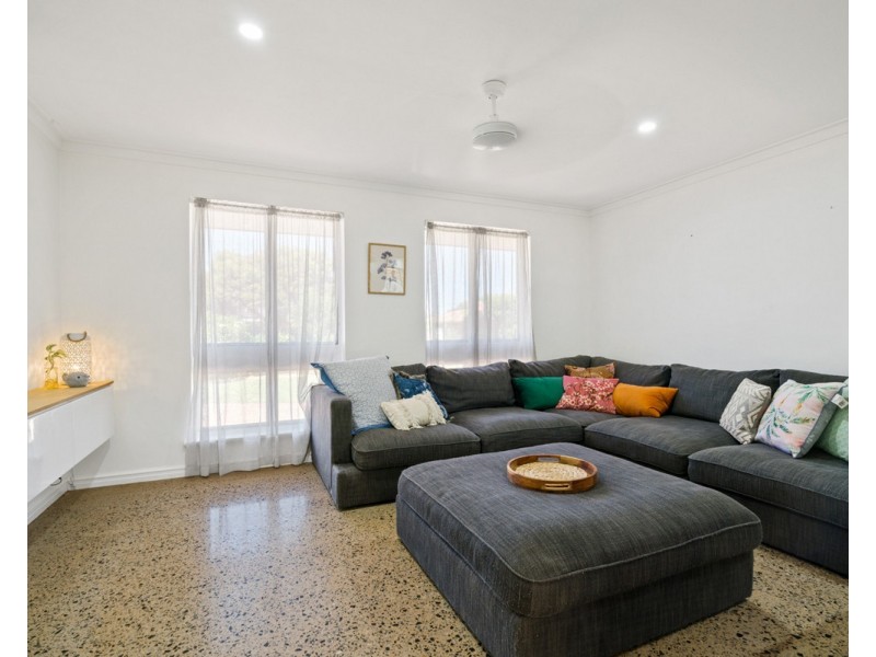 6 Warner Lane, Rockingham WA 6168