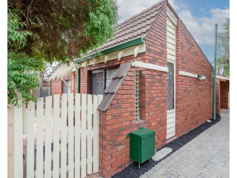 27 Cosmelia Way, Parkwood WA 6147