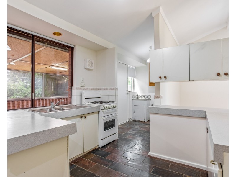 27 Cosmelia Way, Parkwood WA 6147