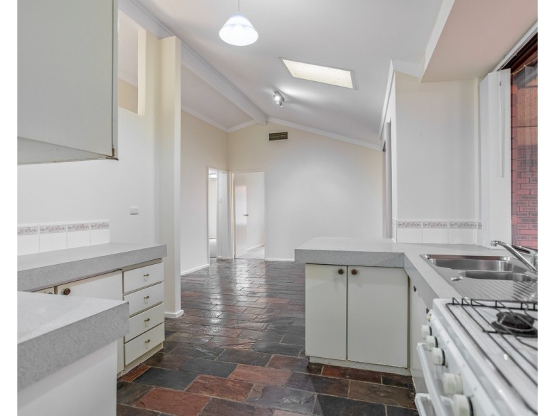 27 Cosmelia Way, Parkwood WA 6147