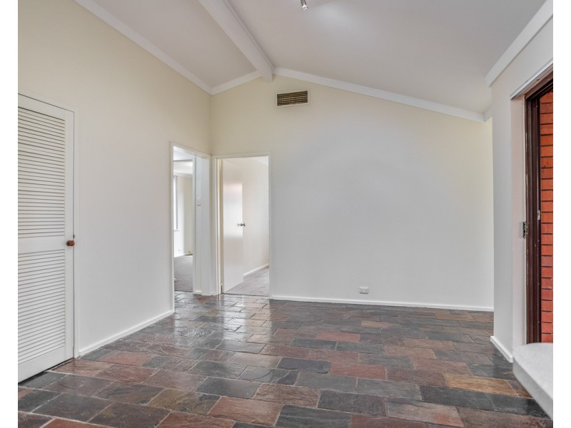 27 Cosmelia Way, Parkwood WA 6147