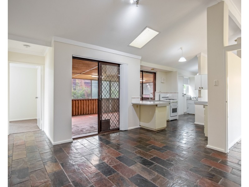 27 Cosmelia Way, Parkwood WA 6147