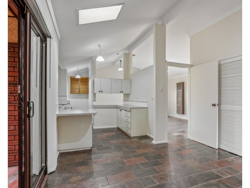 27 Cosmelia Way, Parkwood WA 6147