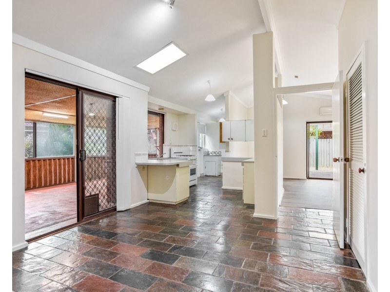 27 Cosmelia Way, Parkwood WA 6147