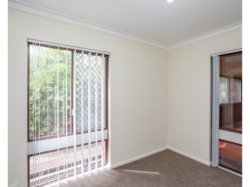 27 Cosmelia Way, Parkwood WA 6147