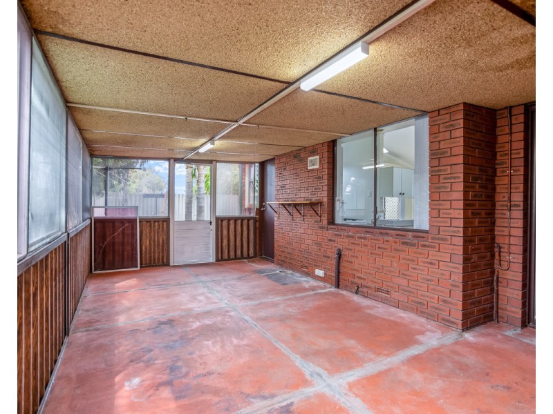 27 Cosmelia Way, Parkwood WA 6147