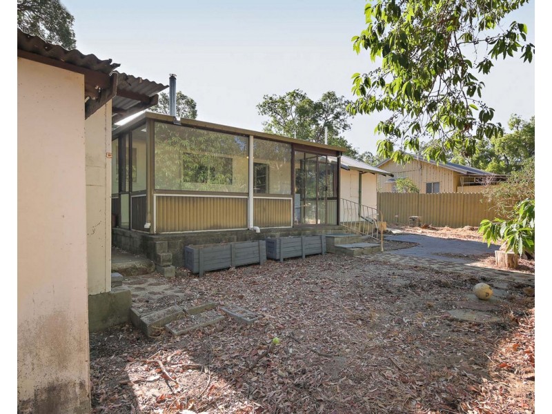 163 Peet Road, Roleystone WA 6111