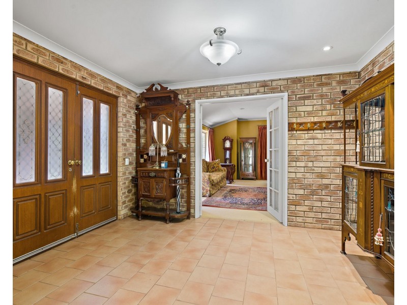 135 Carradine Road, Bedfordale WA 6112