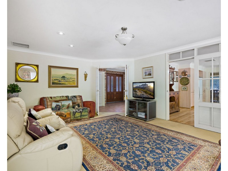 135 Carradine Road, Bedfordale WA 6112