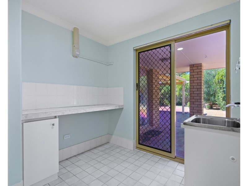 135 Carradine Road, Bedfordale WA 6112