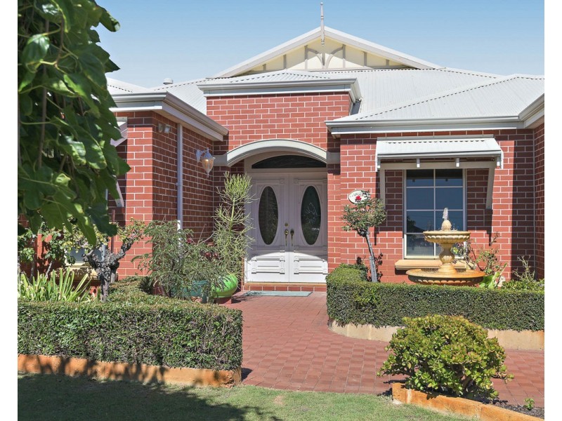9 Marston Way, Canning Vale WA 6155